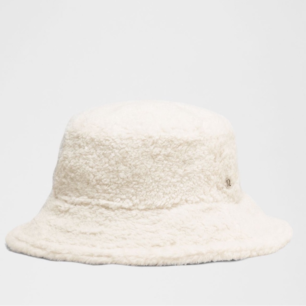 Lululemon Boucle Fleece Reversible Bucket Hat - NWT - Picture 2 of 9